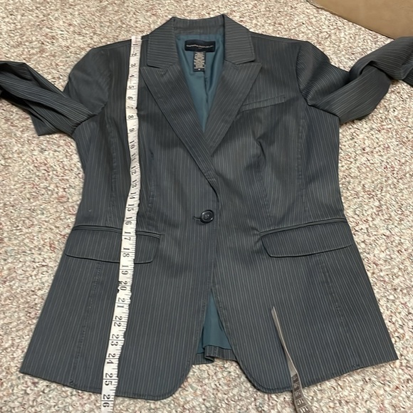 Banana republic tailored single button fasten blazer in new condition - Picture 6 of 9